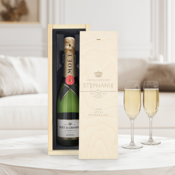 Champagne in gegraveerde kist - Moët & Chandon (750ml)