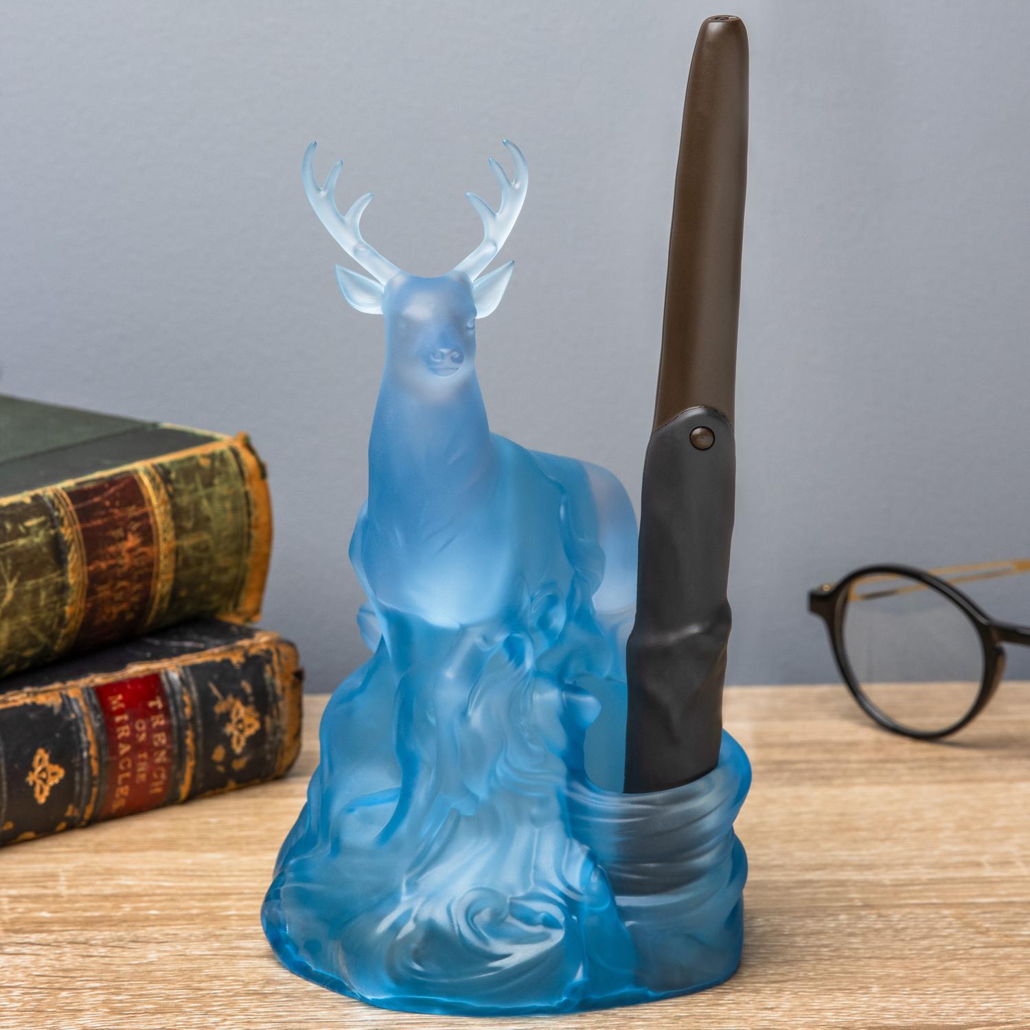 Harry Potter Patronus lamp met toverstaf 1 Harry Potter Patronus lamp met toverstaf