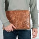 Leren laptophoes graveren - Bruin (15 inch)