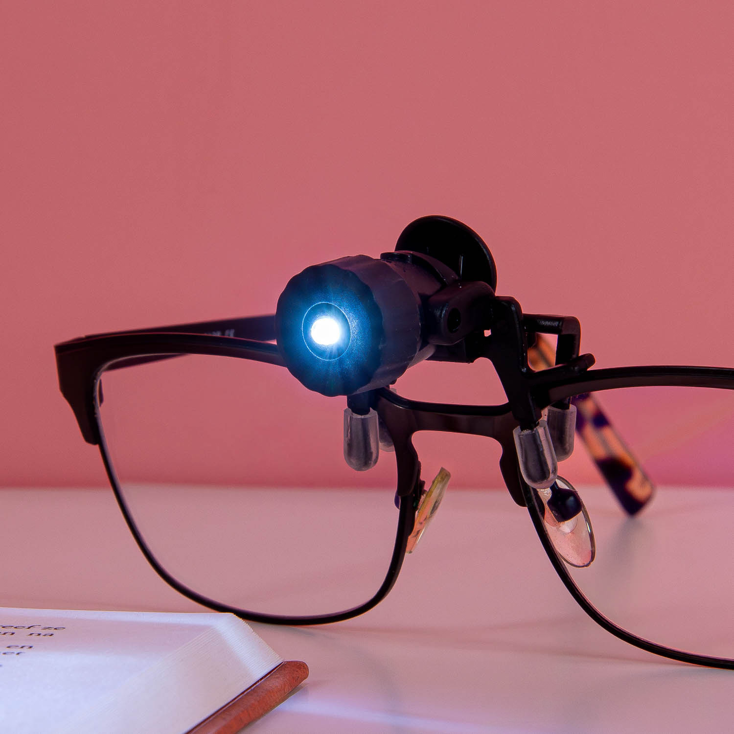 Clip On ledlamp 1 Clip On ledlamp