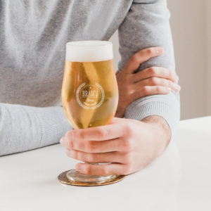 Bierglas op voet graveren - 6 stuks