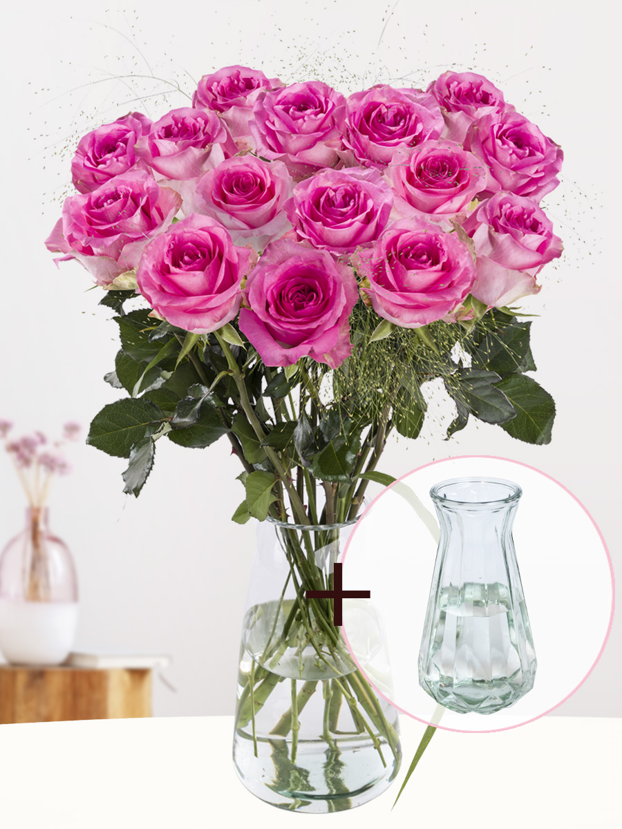 Roze rozenboeket met panicum + glasvaas Evita - Revival 1 Roze rozenboeket met panicum + glasvaas Evita - Revival