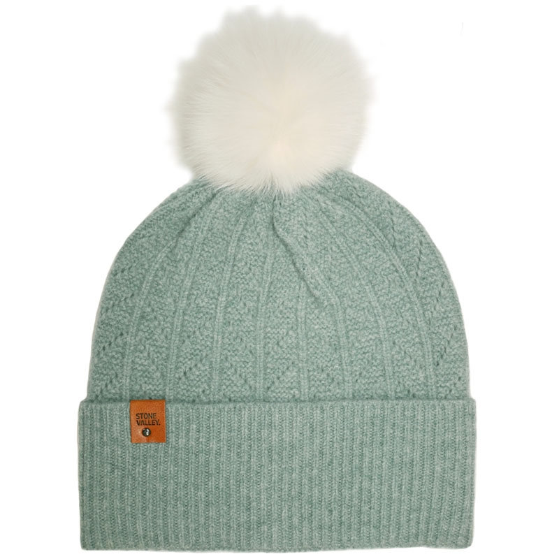 Stone Valley Merino Wol Beanie in Groen met Pompon 1 Stone Valley Merino Wol Beanie in Groen met Pompon