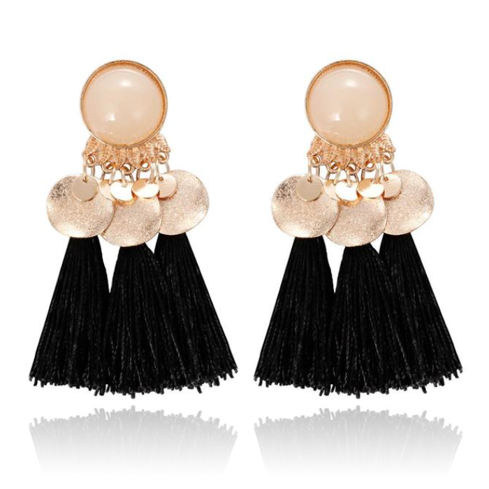 Tassel Oorbellen met Elegante Steen van Deja Jewels - Zwart 1 Tassel Oorbellen met Elegante Steen van Deja Jewels - Zwart