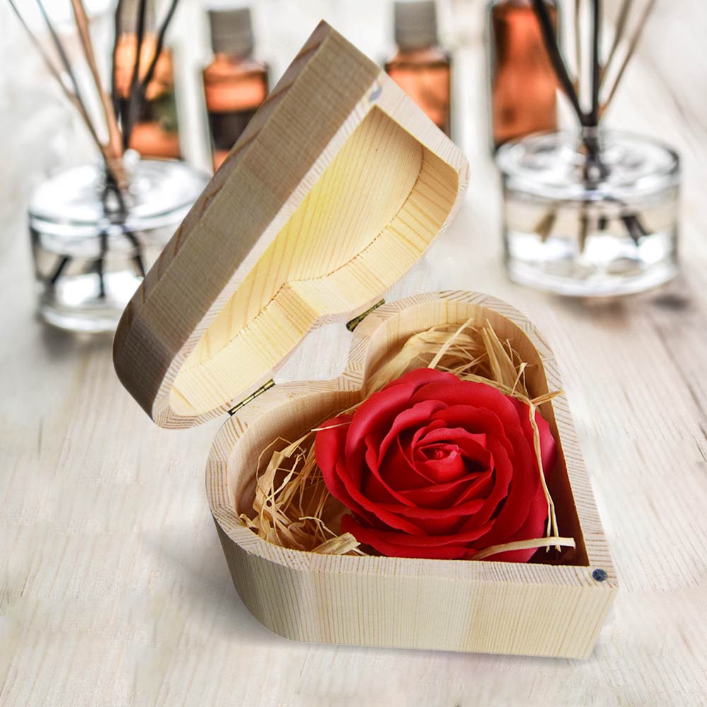 Roos - Red Rose Heart Box 1 Roos - Red Rose Heart Box