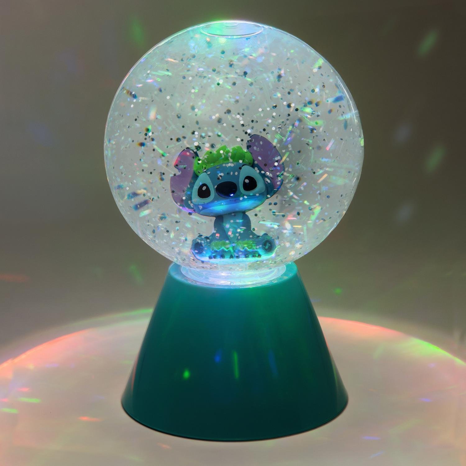 Disney Stitch glitterbal met ledverlichting 1 Disney Stitch glitterbal met ledverlichting