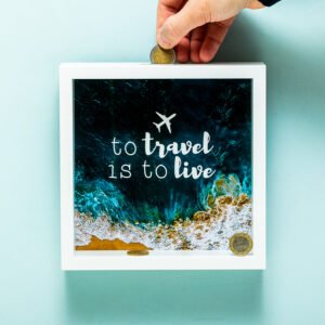 Houten spaarpot - To Travel Is To Live