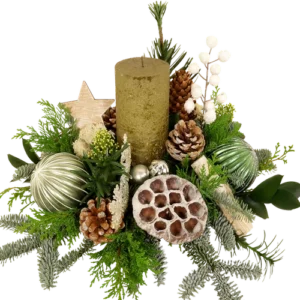 Kerststuk dikke kaars groen zilver glitter